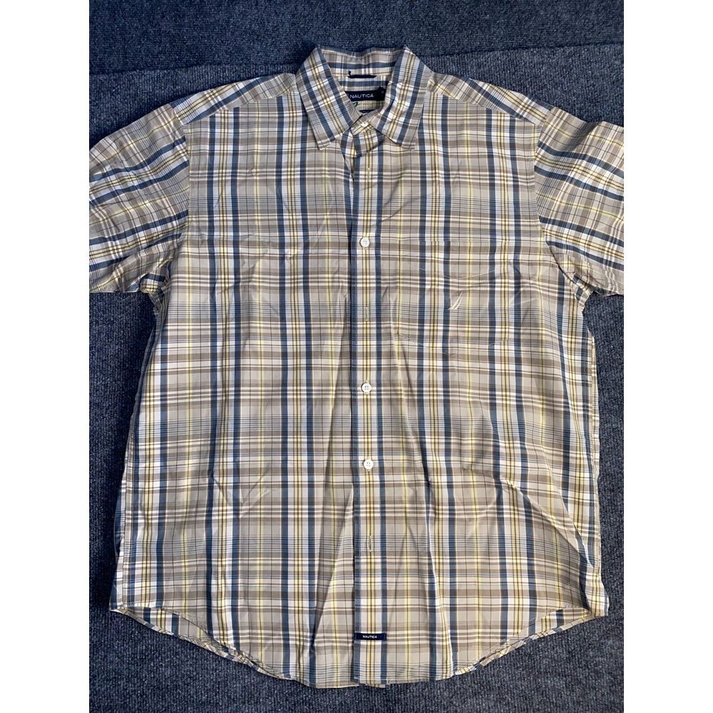Nautica Shirt Mens Medium Brown Plaid Short‎ Sleeve Logo Collared Button Down